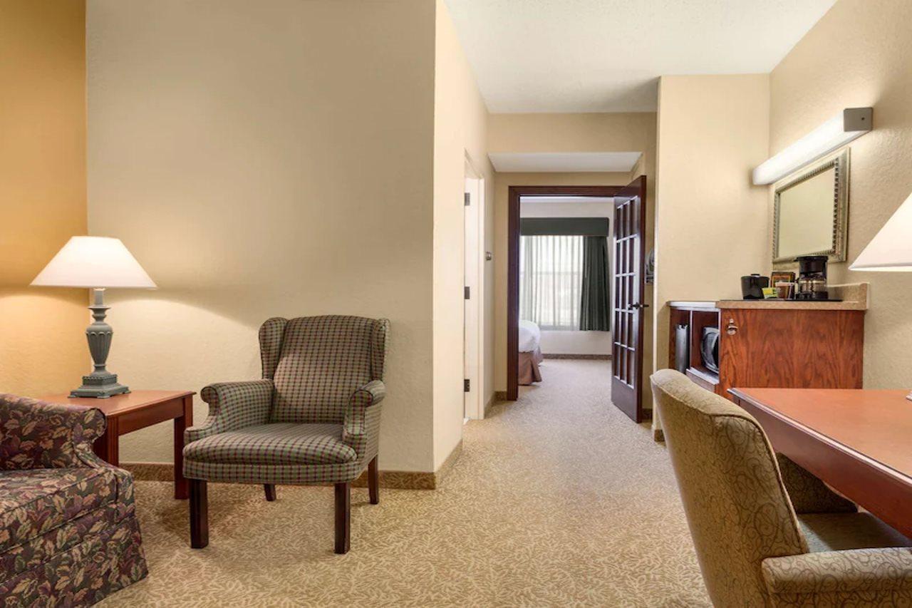 Sonesta Essential Iah Airport Jfk Boulevard - Newly Renovated Houston Kültér fotó