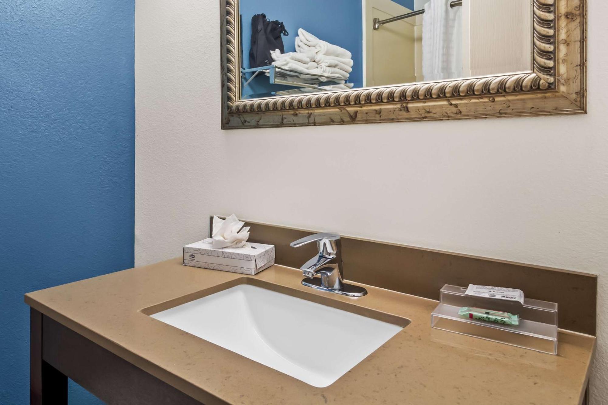 Sonesta Essential Iah Airport Jfk Boulevard - Newly Renovated Houston Kültér fotó